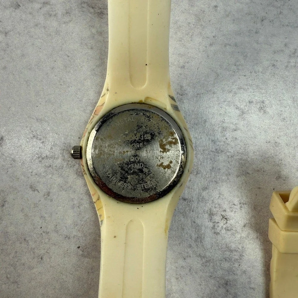 Bundle of 9 Watches Untested‎ - TimeX, Juicy Couture, Accutime, Xhilaration